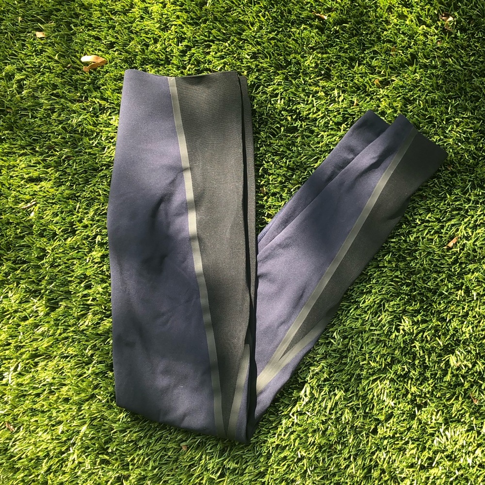 Spanx Mesh Contoured Active Leggings / Lapis Night - Picture 10 of 10